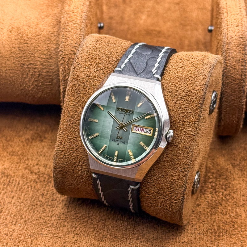 Seiko Seiko - Lord Matic "Gradient Green Sunburst" 翠輝 (Suiki) – Emerald Radiance - No reserve price - 5606-8110 - Men - 1975 vintage watch - image 9