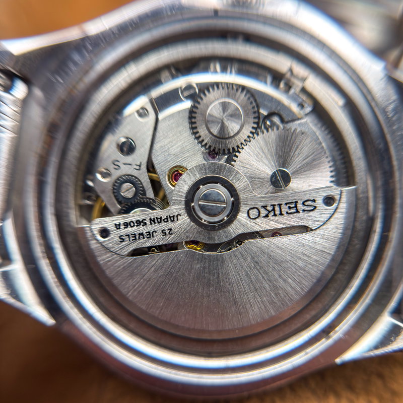 Seiko Seiko - Lord Matic "Gradient Charcoal Grey Sunburst" [Near-Mint] 深山 (Miyama) – Deep Mountain - 5606-7290 - Men - 1973 vintage watch - image 25