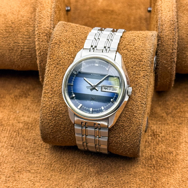 Seiko Seiko - Lord Matic "Gradient Blue Sunburst" 青嵐 (Ao Arashi) – Blue Storm - No reserve price - 5606-7281 - Men - 1973 vintage watch - image 8