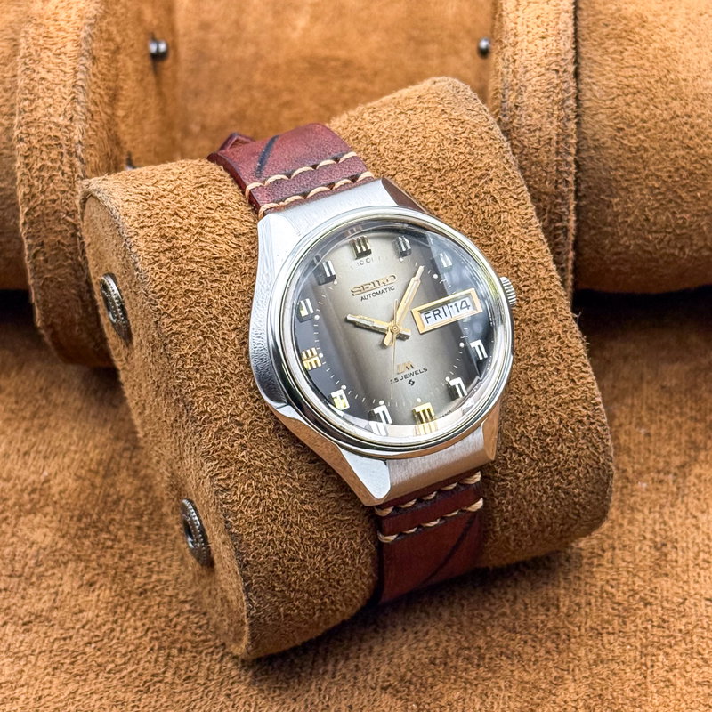 Seiko Seiko - Lord Matic "Gradient Charcoal Grey Sunburst" 王映 – Ōei – Royal Reflection - No reserve price - 5606-7290 - Men - 1973 vintage watch - image 10