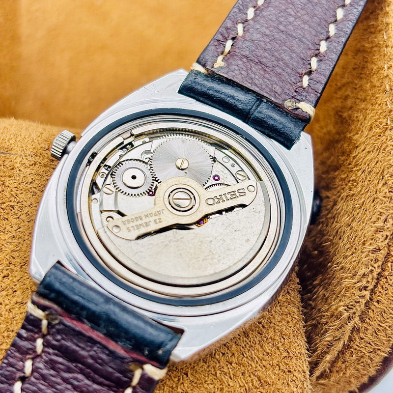 Seiko Seiko - Lord Matic "Gradient Blue Sunburst" 王藍 (Ōran) – Royal Blue - No reserve price - 5606-7231 - Men - 1974 vintage watch - image 16
