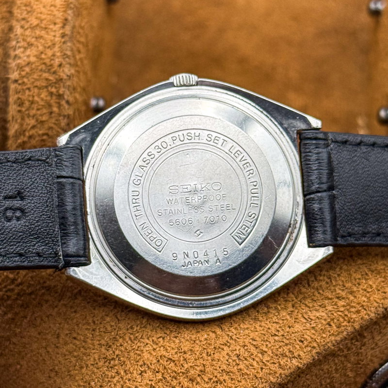 Seiko Seiko - Lord Matic "Linen-Dial" [Near-Mint] 宵光 (Yōkō) – Evening Light - No reserve price - 5606-7010 - Men - 1969 vintage watch - image 24