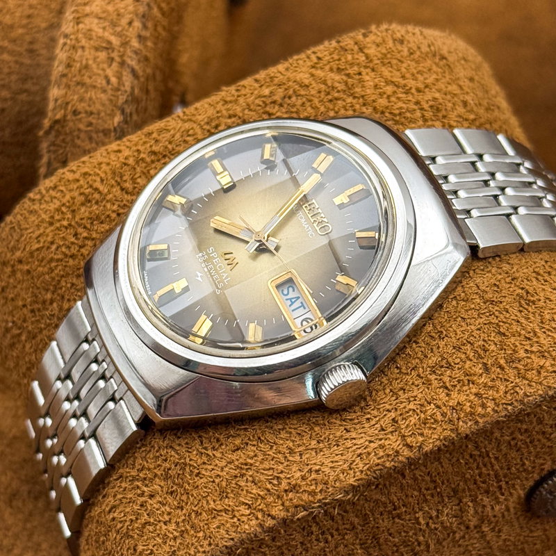 Seiko Seiko - Lord Matic Special "Gradient Golden Sunburst" 根影 (Konei) – Root Shadow - 5216-6020 - Men - 1973 vintage watch - image 16