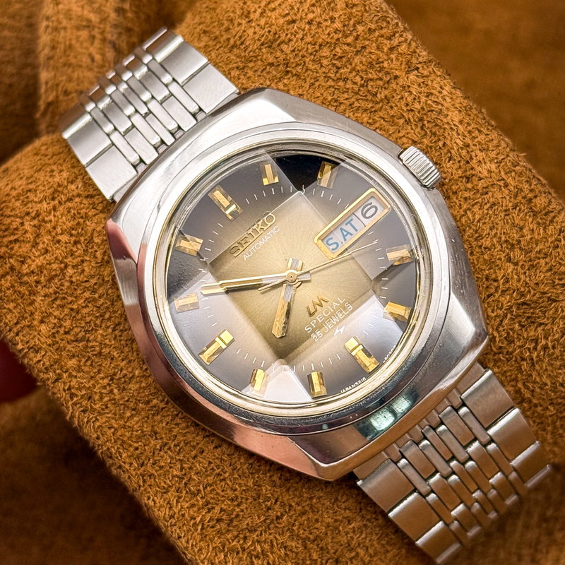 Seiko Seiko - Lord Matic Special "Gradient Golden Sunburst" 根影 (Konei) – Root Shadow - 5216-6020 - Men - 1973 vintage watch - image 18