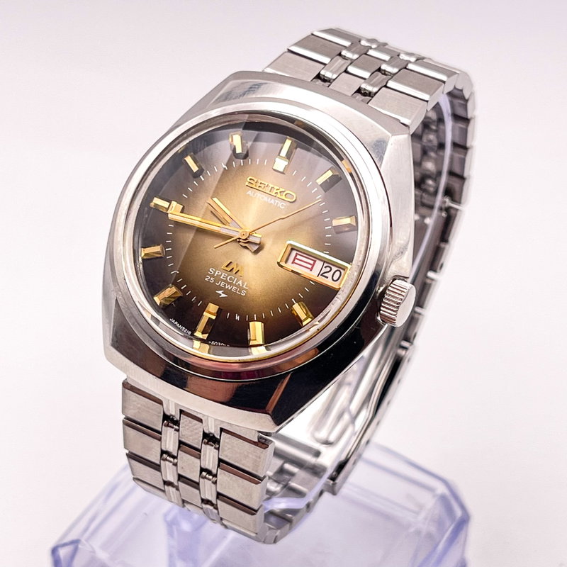 Seiko Seiko - LM Special "Gradient Golden Sunburst" 悠久 (Yūkyū) – Eternal - 5216-6020 - Men - 1973 vintage watch - image 1