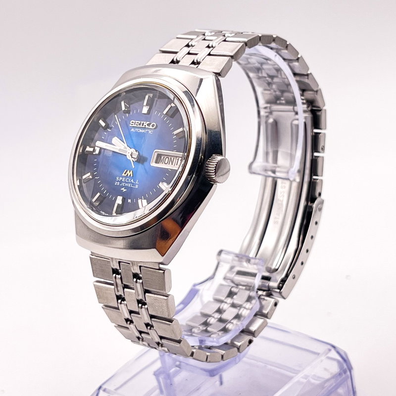 Seiko Seiko - Lord Matic Special "Gradient Deep Blue Sunburst" 青嵐 (Ao Arashi) – Blue Storm - 5216-6020 - Men - 1974 vintage watch - image 21
