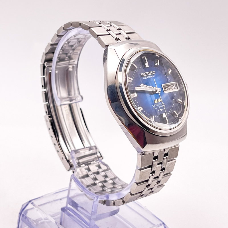 Seiko Seiko - Lord Matic Special "Gradient Deep Blue Sunburst" 青嵐 (Ao Arashi) – Blue Storm - 5216-6020 - Men - 1974 vintage watch - image 24