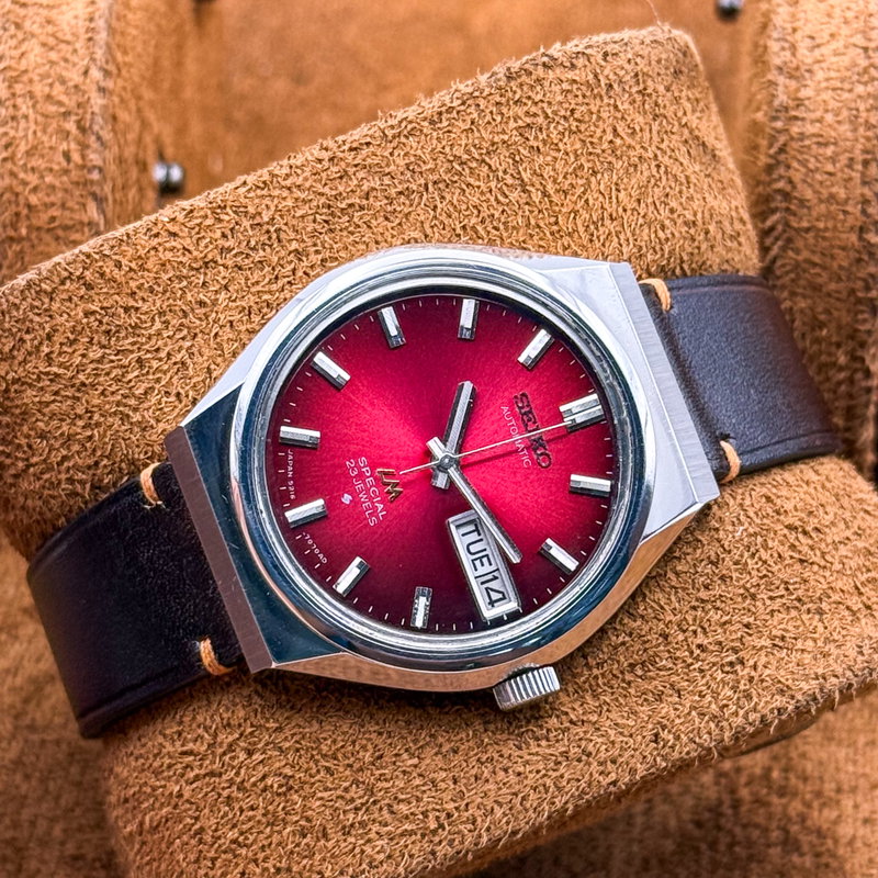 Seiko Seiko - Lord Matic Special "Gradient Red Sunburst" 真跡 (Shinseki) – True Trace - No reserve price - 5216-7070 - Men - 1975 vintage watch - image 15