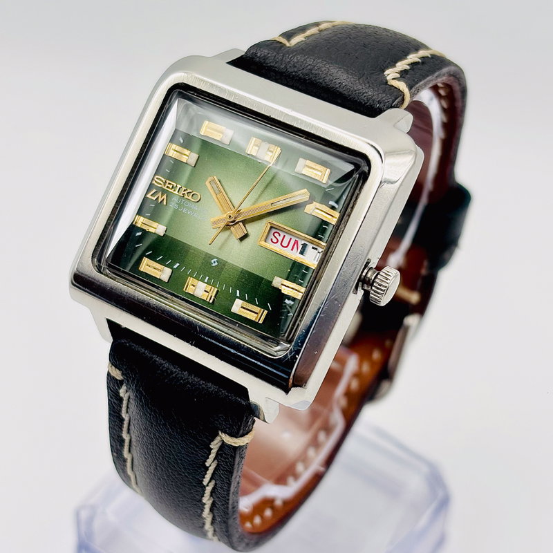 Seiko Seiko - Lord Matic "Gradient Green Sunburst" 翠光 (Sui Kō) – Emerald Light - No reserve price - 5606-5130 - Men - 1973 vintage watch - image 1