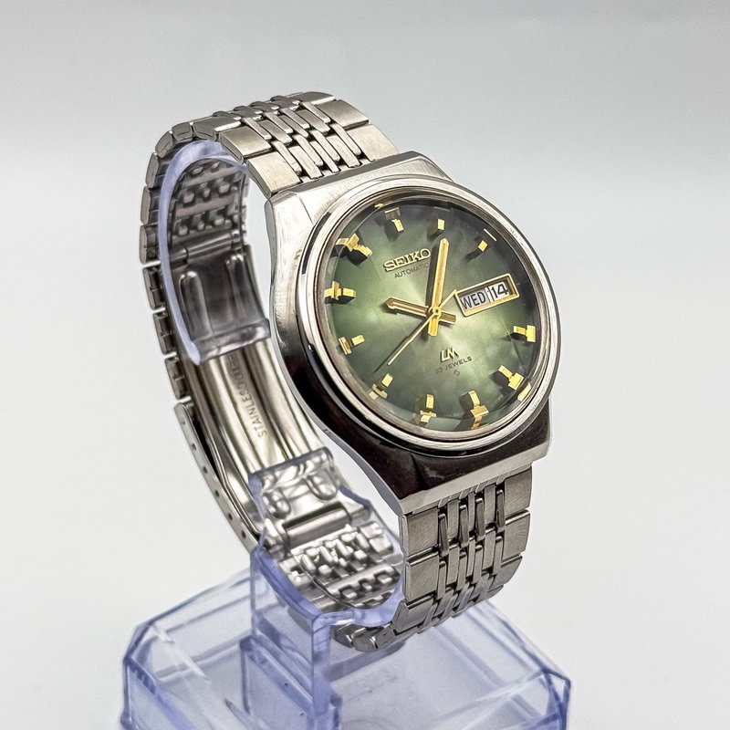 Seiko Seiko - Lord Matic "Gradient Green Sunburst" 光幻 – Kōgen – Illusory Light - No reserve price - 5606-7320 - Men - 1973 vintage watch - image 4