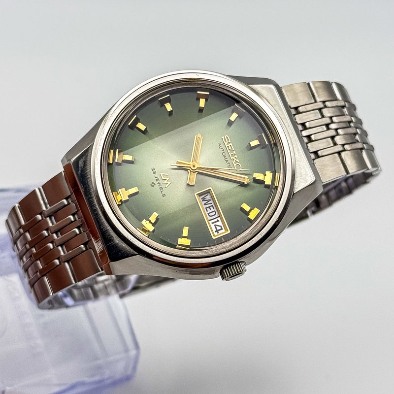 Seiko Seiko - Lord Matic "Gradient Green Sunburst" 光幻 – Kōgen – Illusory Light - No reserve price - 5606-7320 - Men - 1973 vintage watch - image 9