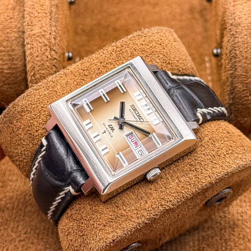 Seiko Seiko - Lord Matic "Gradient Amber Sunburst" 凛光 (Rinkō) – Dignified Light - No reserve price - 5606-5080 - Men - 1973 vintage watch - image 1