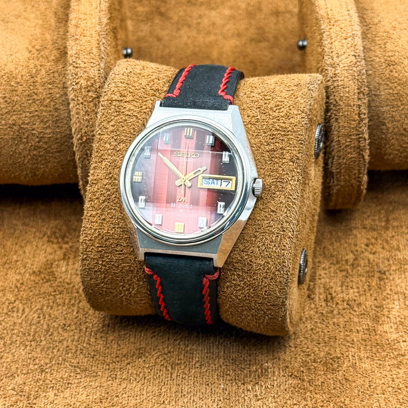 Seiko Seiko - Lord Matic "Gradient Red Sunburst" 炎舞 (En Bu) – Dance of Flames - No reserve price - 5606-7310 - Men - 1974 vintage watch - image 3