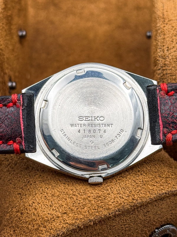Seiko Seiko - Lord Matic "Gradient Red Sunburst" 炎舞 (En Bu) – Dance of Flames - No reserve price - 5606-7310 - Men - 1974 vintage watch - image 17