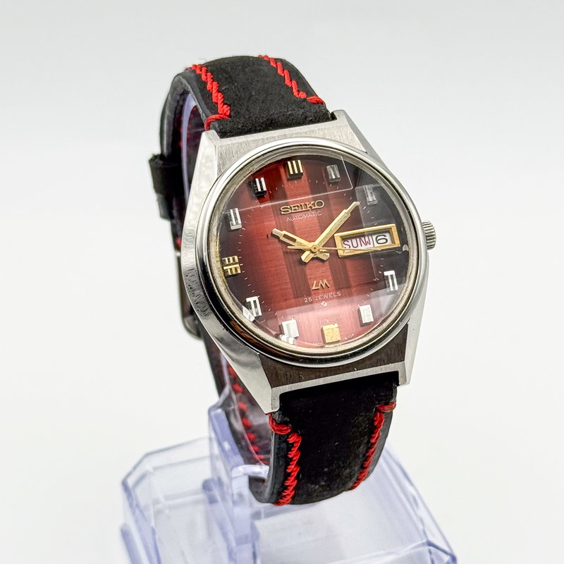 Seiko Seiko - Lord Matic "Gradient Red Sunburst" 炎舞 (En Bu) – Dance of Flames - No reserve price - 5606-7310 - Men - 1974 vintage watch - image 1