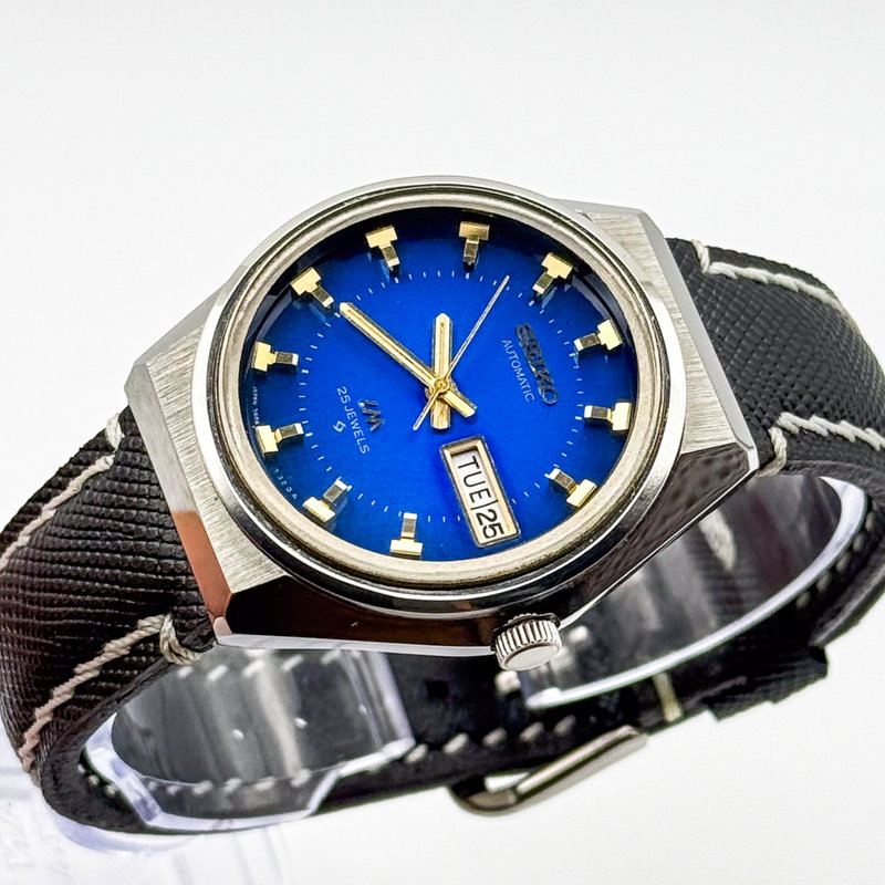 Seiko Seiko - Lord Matic "Gradient Blue Sunburst" 軌跡 (Kiseki) – Orbit Trace - No reserve price - 5606-7320 - Men - 1973 vintage watch - image 9
