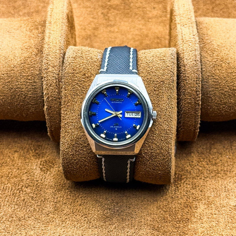 Seiko Seiko - Lord Matic "Gradient Blue Sunburst" 軌跡 (Kiseki) – Orbit Trace - No reserve price - 5606-7320 - Men - 1973 vintage watch - image 10