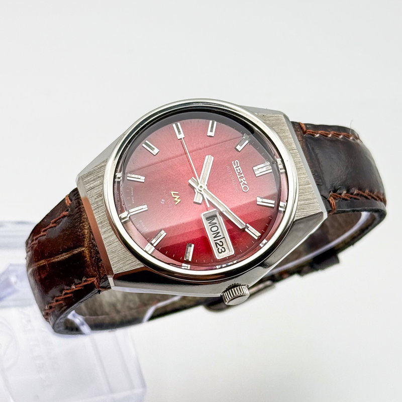 Seiko Seiko - LM "Gradient Vivid Red" 軌影 (Kiei) – Orbital Shadow - No reserve price - 5606-8061 - Men - 1975 vintage watch - image 6