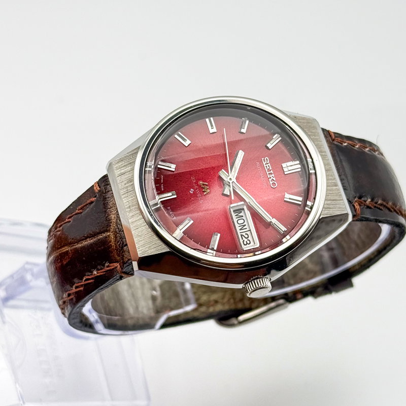 Seiko Seiko - LM "Gradient Vivid Red" 軌影 (Kiei) – Orbital Shadow - No reserve price - 5606-8061 - Men - 1975 vintage watch - image 7