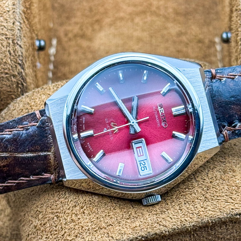 Seiko Seiko - LM "Gradient Vivid Red" 軌影 (Kiei) – Orbital Shadow - No reserve price - 5606-8061 - Men - 1975 vintage watch - image 19