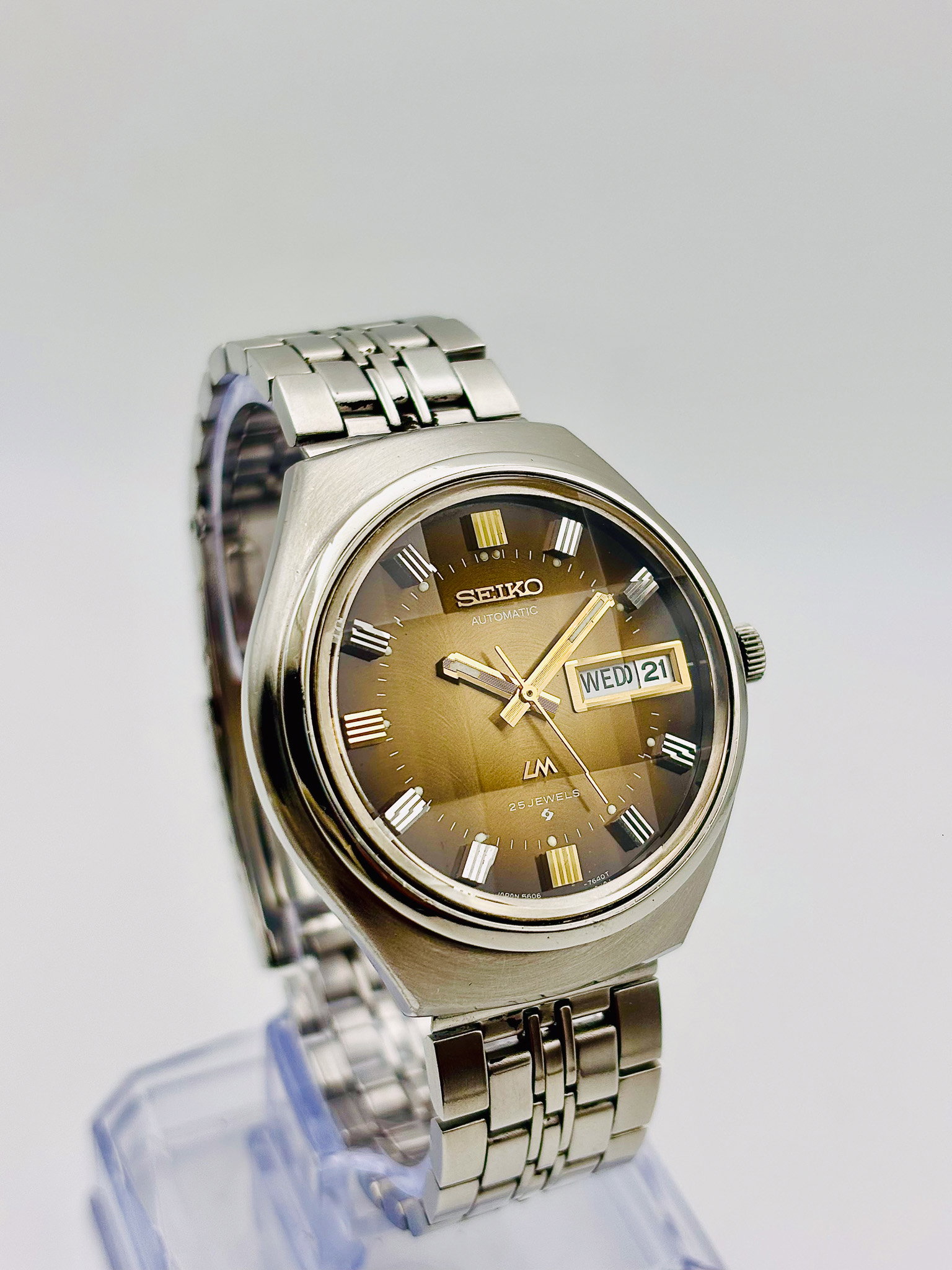 Seiko - Lord Matic "Gradient Golden Sunburst" - No reserve price - 5606-7300 - Men - 1973