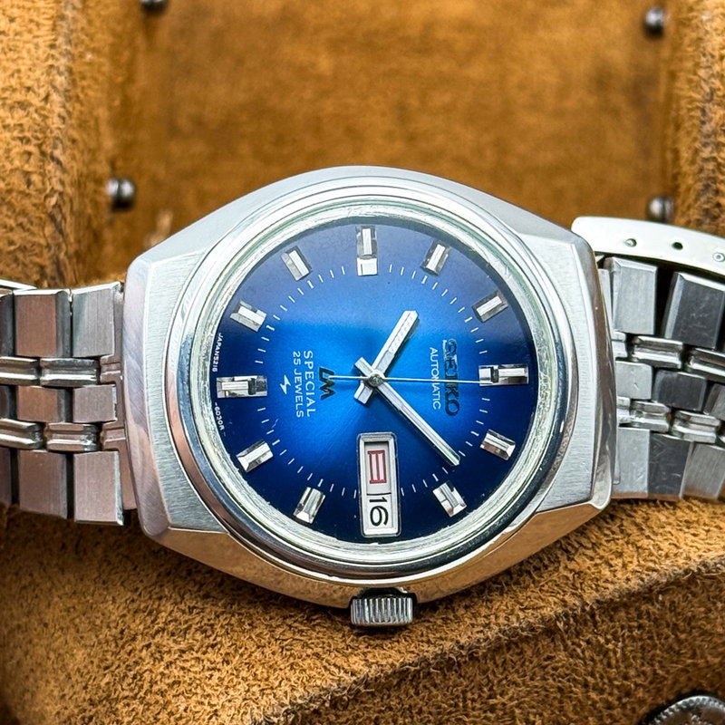 Seiko Seiko - Lord Matic Special "Gradient Deep Blue Sunburst" 月潮 (Tsuki Shio) – Moon Tide - No reserve price - 5216-6030 - Men - 1974 vintage watch - image 17