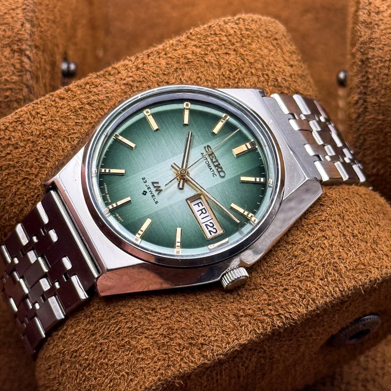 Seiko Seiko - Lord Matic "Gradient Green Sunburst" 幻明 (Genmei) – Illusory Light - No reserve price - 5606-8110 - Men - 1975 vintage watch - image 17