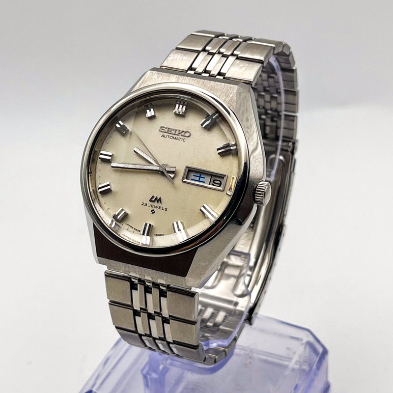 Seiko Seiko - Lord Matic [Near-NOS] 真珠光 (Shinjūkō) – Pearl Light - No Reserve Price - 5606-8010 - Men - 1975 vintage watch - image 1