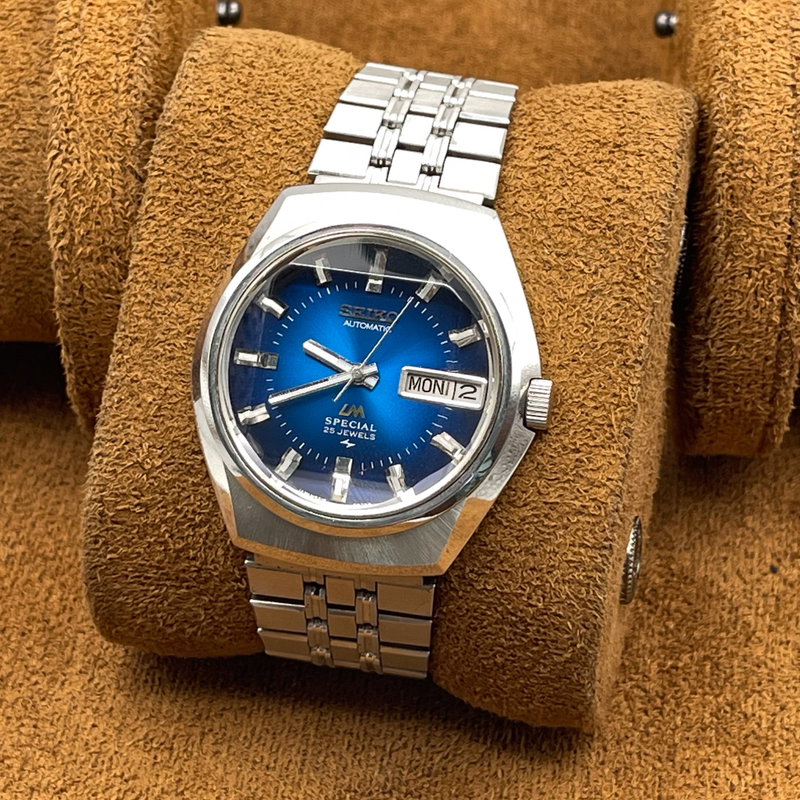 Seiko Seiko - LM Special "Gradient Deep Blue Sunburst" [Near-Mint] - 5216-6020 - Men - 1973 vintage watch - image 2