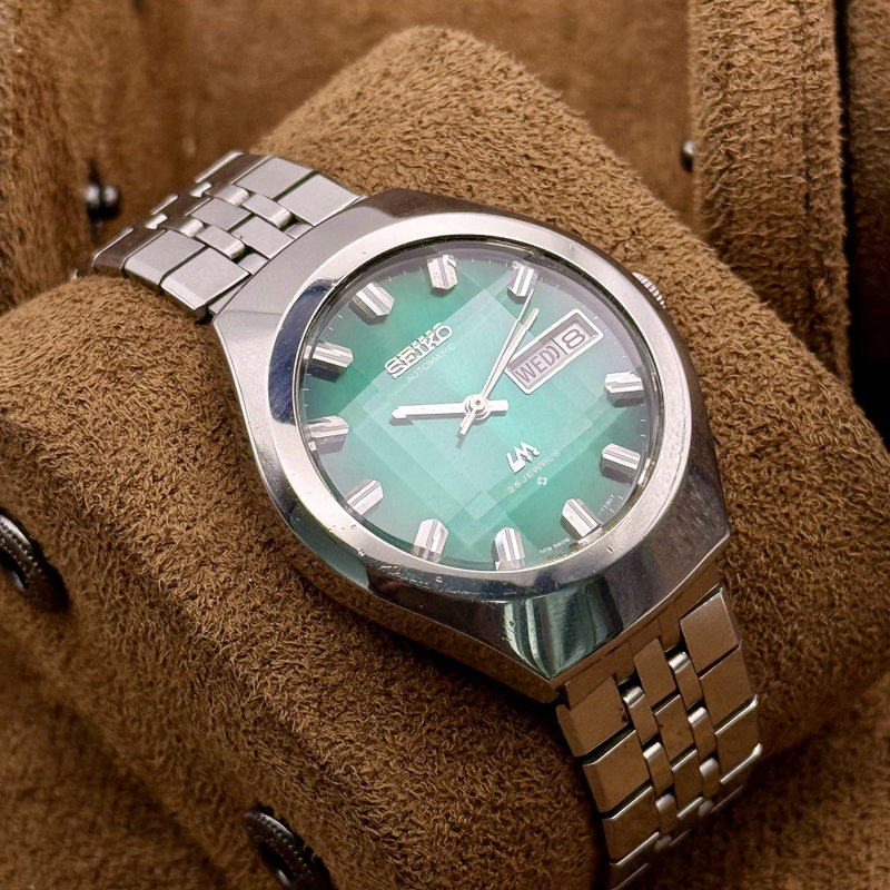 Seiko Seiko - LM "Gradient Green Sunburst" 典麗 (Tenrei) – Classic Grace - No Reserve Price - 5606-7360 - Men - 1975 vintage watch - image 1