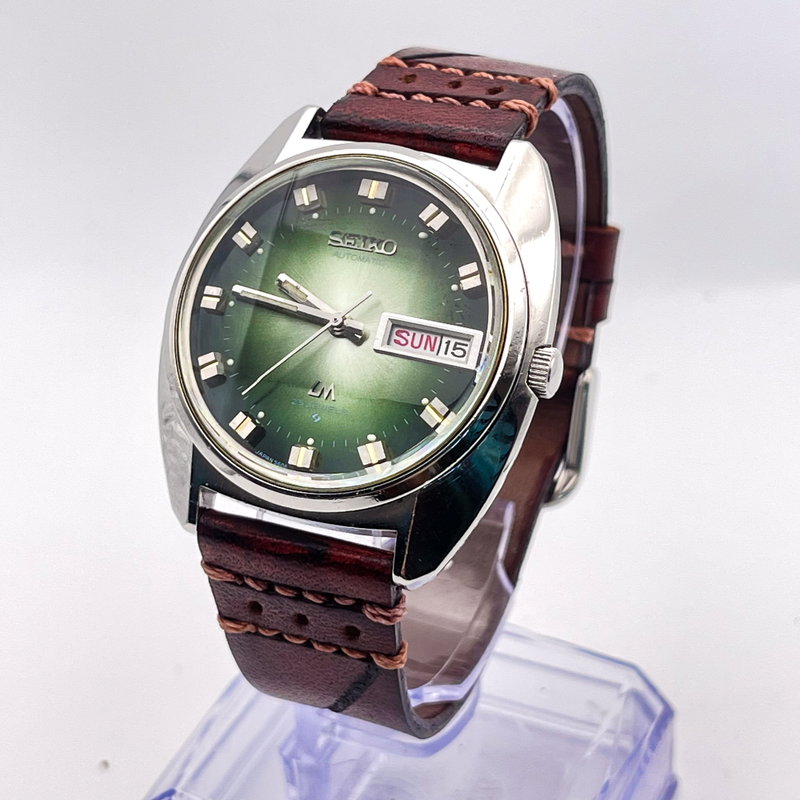 Seiko Seiko - LM “Gradient Green Sunburst” [Serviced] 雅響 (Gakyō) – Elegant Echo - No Reserve Price - 5606-7230 - Men - 1972 vintage watch - image 1