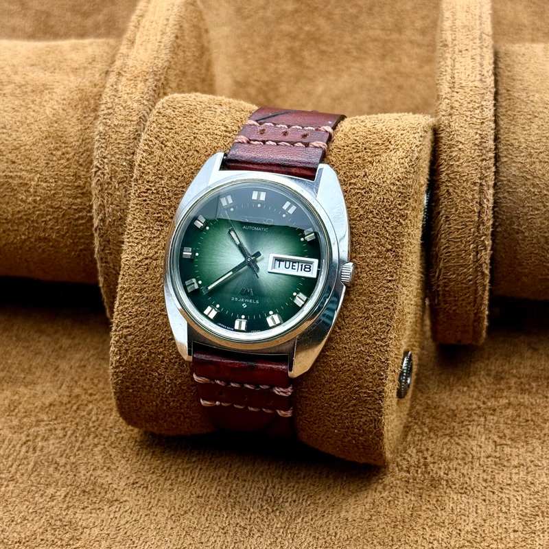 Seiko Seiko - LM “Gradient Green Sunburst” [Serviced] 雅響 (Gakyō) – Elegant Echo - No Reserve Price - 5606-7230 - Men - 1972 vintage watch - image 5