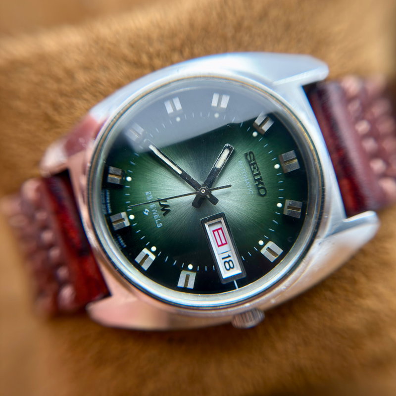 Seiko Seiko - LM “Gradient Green Sunburst” [Serviced] 雅響 (Gakyō) – Elegant Echo - No Reserve Price - 5606-7230 - Men - 1972 vintage watch - image 12