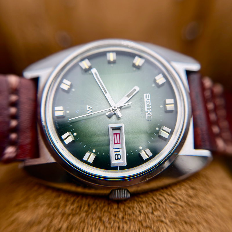 Seiko Seiko - LM “Gradient Green Sunburst” [Serviced] 雅響 (Gakyō) – Elegant Echo - No Reserve Price - 5606-7230 - Men - 1972 vintage watch - image 16