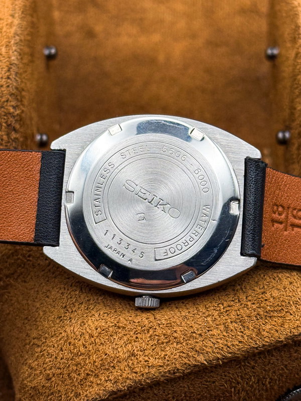 null Seiko - LM (Lord Matic) 磨影 (Migakage) – Refined Shadow - No reserve price - 5606-6000 - Men - 1971 vintage watch - image 15
