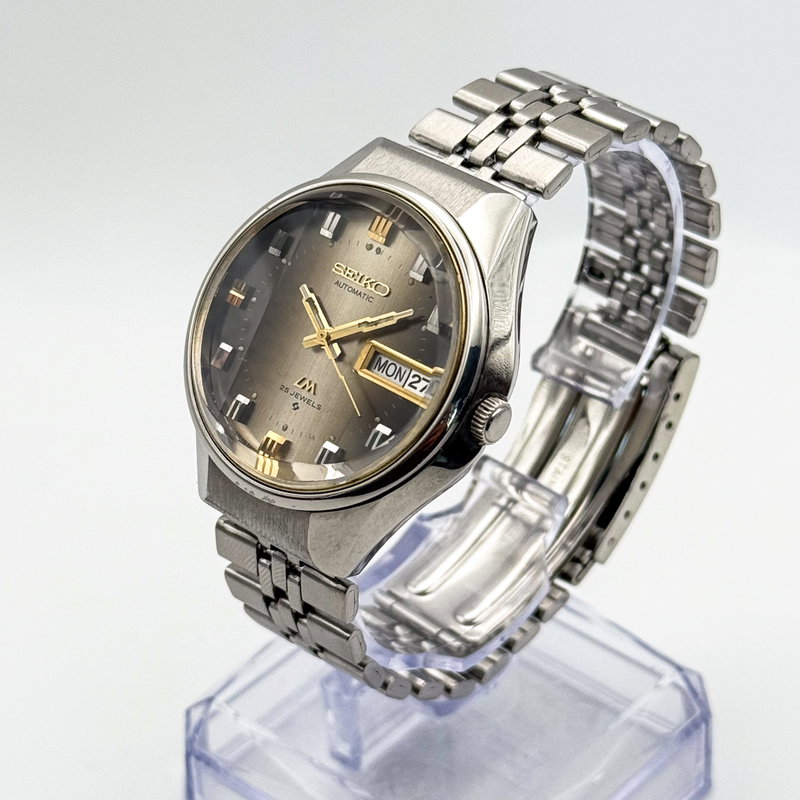 Seiko Seiko - Lord Matic “Gradient Grey Sunburst” [Near-Mint] - 5606-7290 - Men - 1973 vintage watch - image 4