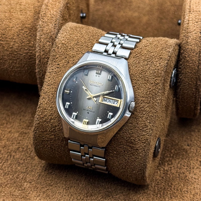 Seiko Seiko - Lord Matic “Gradient Grey Sunburst” [Near-Mint] - 5606-7290 - Men - 1973 vintage watch - image 10