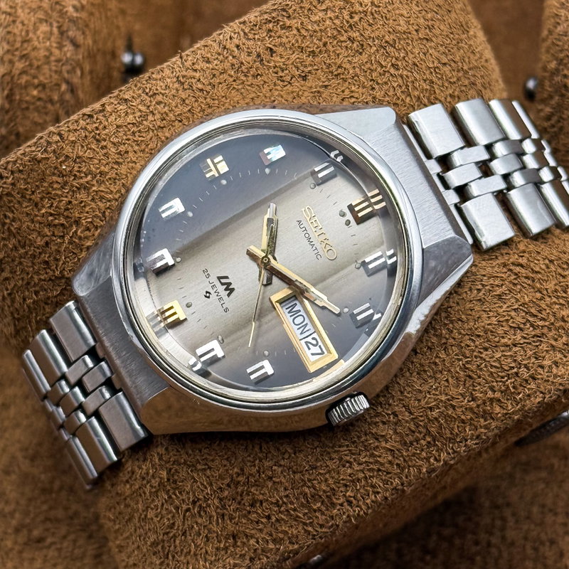 Seiko Seiko - Lord Matic “Gradient Grey Sunburst” [Near-Mint] - 5606-7290 - Men - 1973 vintage watch - image 14