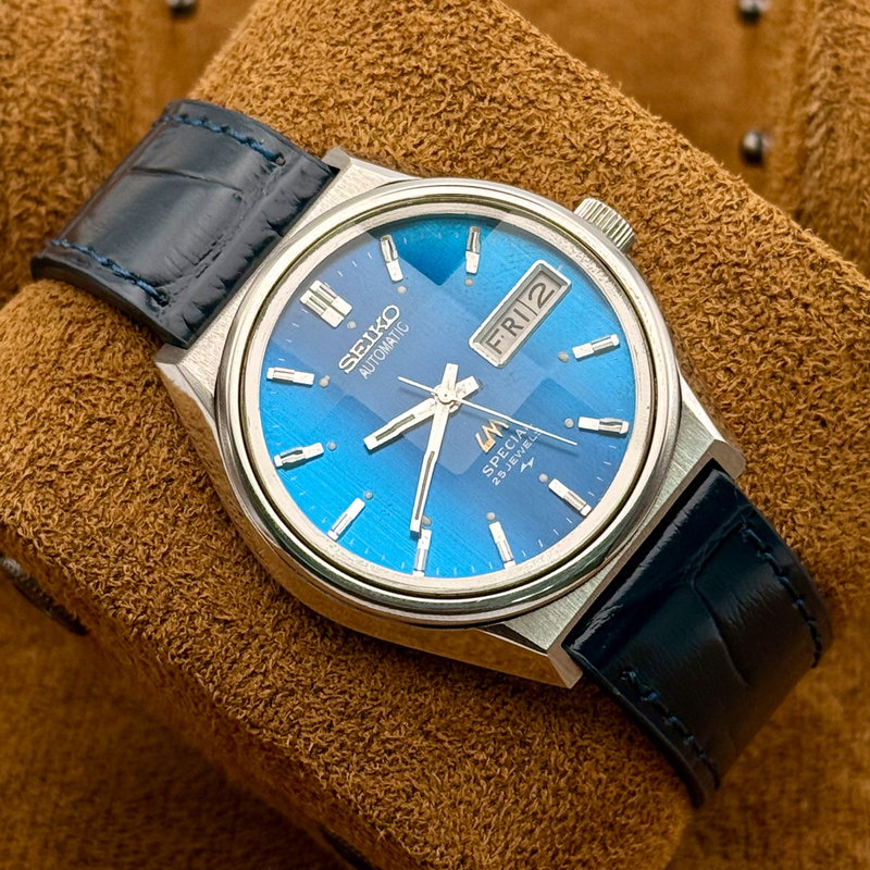 Seiko Seiko - LM Special "Gradient Vivid Blue Sunburst" 青嵐 (Ao Arashi) – Blue Storm - No Reserve Price - 5216-7000 - Men - 1974 vintage watch - image 14