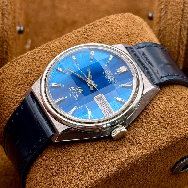 Seiko Seiko - LM Special "Gradient Vivid Blue Sunburst" 青嵐 (Ao Arashi) – Blue Storm - No Reserve Price - 5216-7000 - Men - 1974 vintage watch - image 16