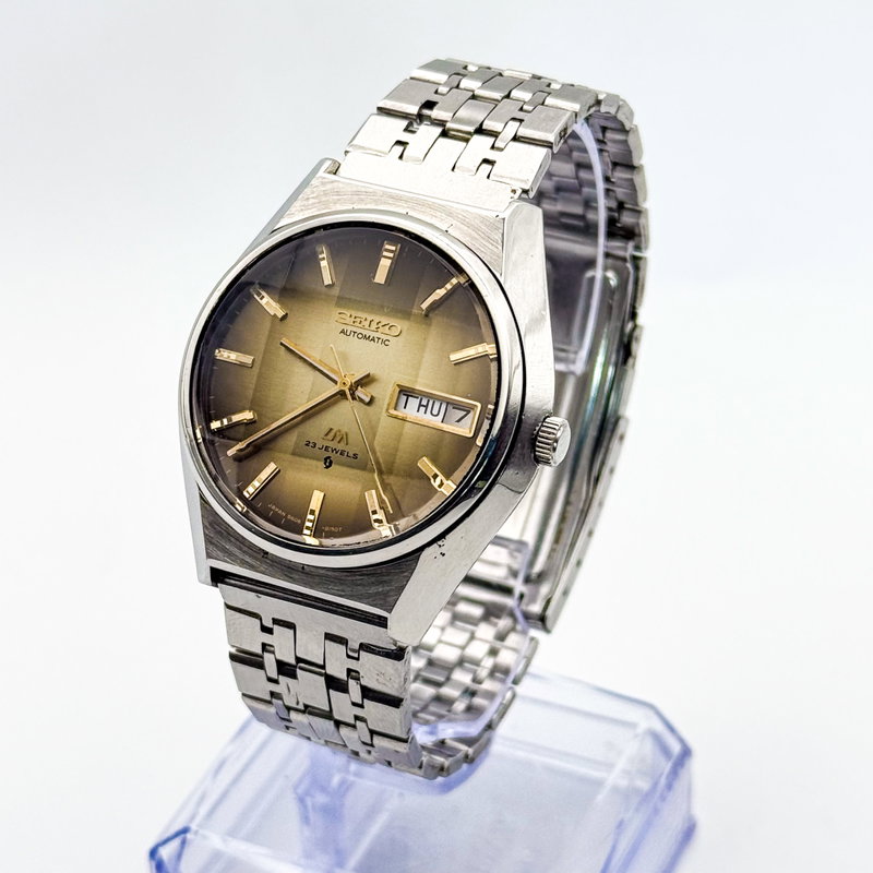 Seiko Seiko - LM “Gradient Golden Sunburst” - Ingen mindstepris - 5606-7310 - Men - 1974 vintage watch - image 1