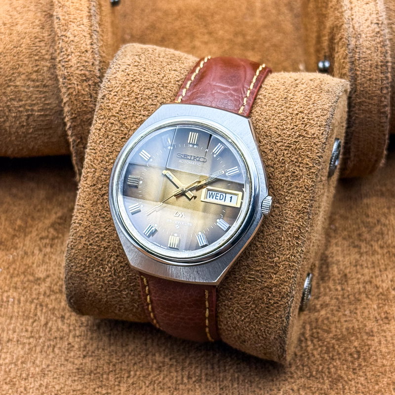 Seiko Seiko - Lord Matic "Gradient Golden Sunburst" 輝面 (Kimetsu) – Radiant Surface - No reserve price - 5606-7300 - Men - 1973 vintage watch - image 14