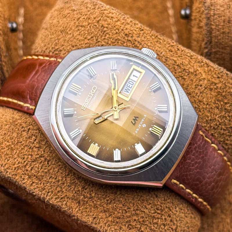 Seiko Seiko - Lord Matic "Gradient Golden Sunburst" 輝面 (Kimetsu) – Radiant Surface - No reserve price - 5606-7300 - Men - 1973 vintage watch - image 17