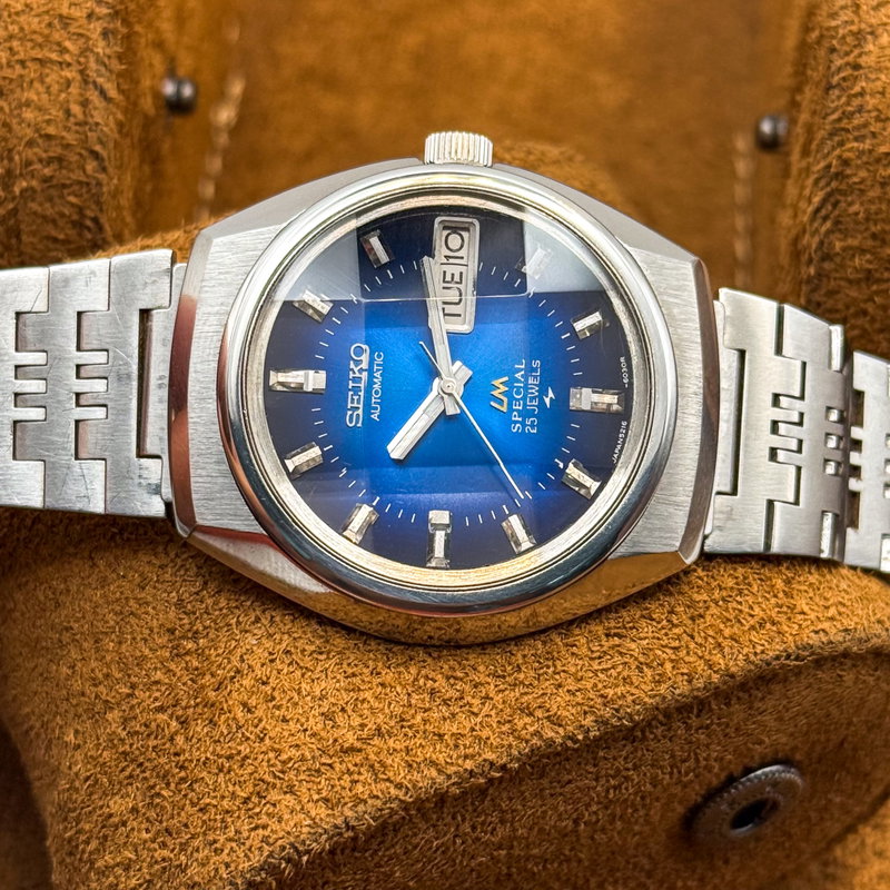 Seiko Seiko - Lord Matic Special "Gradient Blue Sunburst" [Near-Mint] [Serviced] - 5216-6020 - Men - 1973 vintage watch - image 9