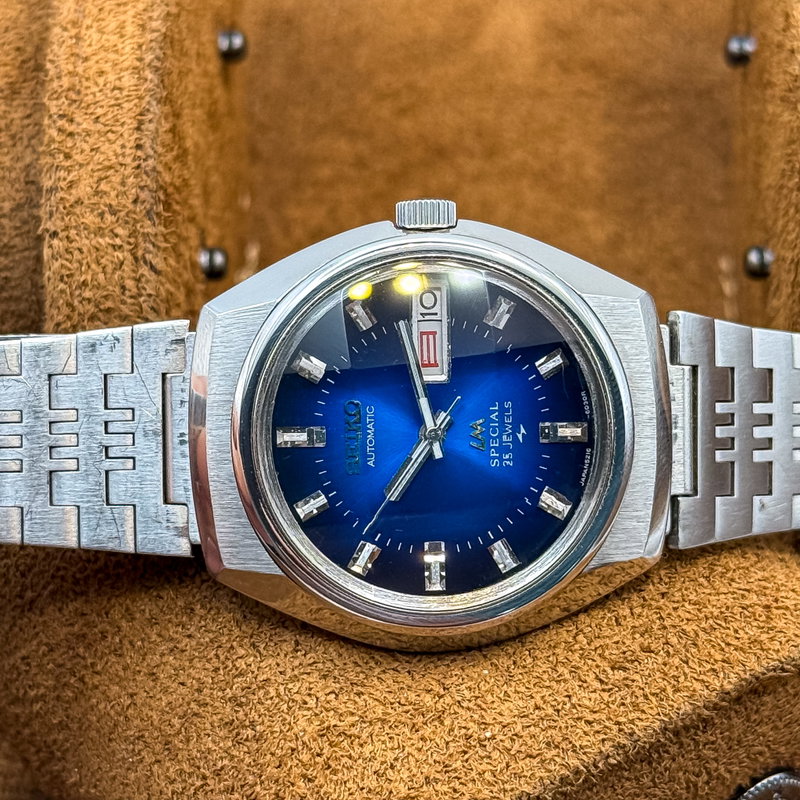 Seiko Seiko - Lord Matic Special "Gradient Blue Sunburst" [Near-Mint] [Serviced] - 5216-6020 - Men - 1973 vintage watch - image 29