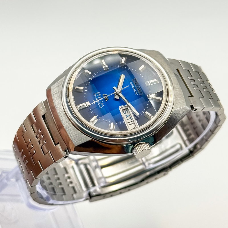 Seiko Seiko - Lord Matic Special "Gradient Blue Sunburst" [Near-Mint] [Serviced] - 5216-6020 - Men - 1973 vintage watch - image 35