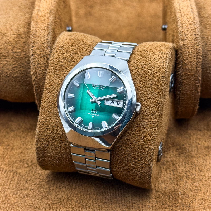 Seiko Seiko - Lord Matic "Gradient Green Sunburst" 重時 (Jūji) – Layered Time - No reserve price - 5606-7360 - Men - 1974 vintage watch - image 11