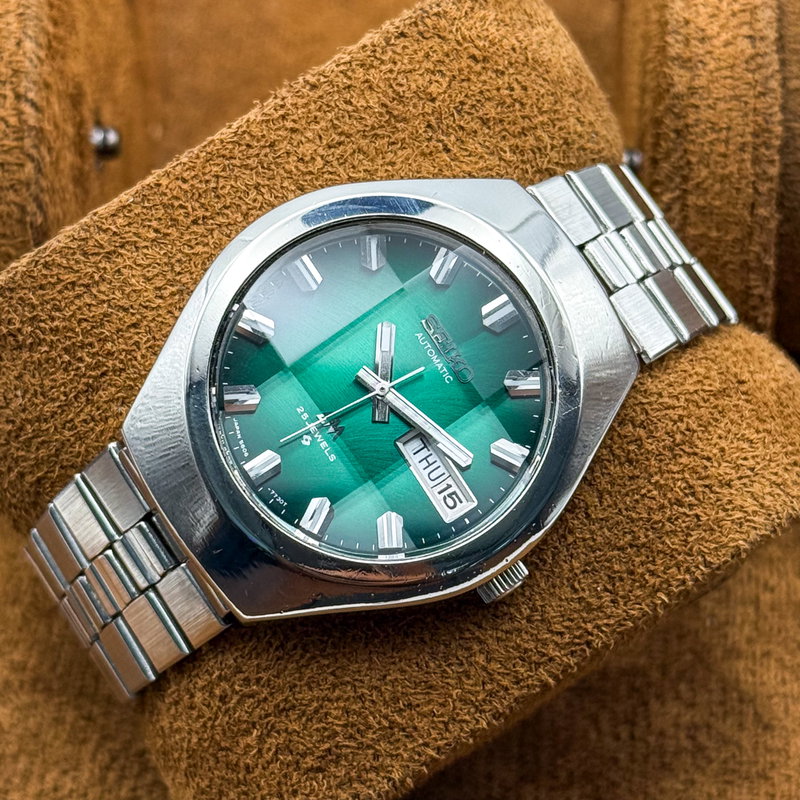 Seiko Seiko - Lord Matic "Gradient Green Sunburst" 重時 (Jūji) – Layered Time - No reserve price - 5606-7360 - Men - 1974 vintage watch - image 15