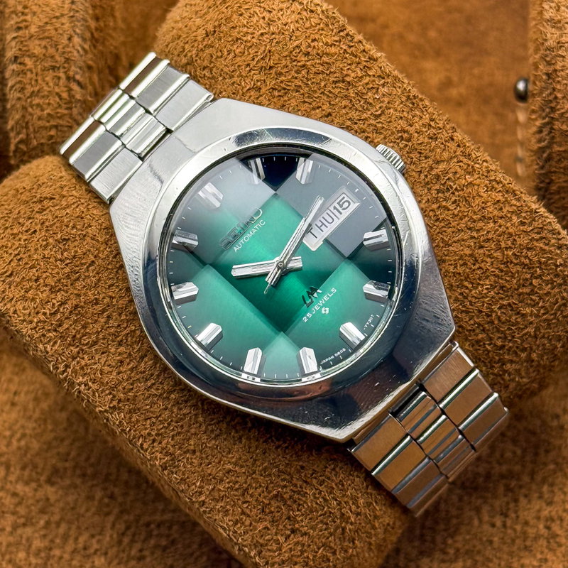 Seiko Seiko - Lord Matic "Gradient Green Sunburst" 重時 (Jūji) – Layered Time - No reserve price - 5606-7360 - Men - 1974 vintage watch - image 17