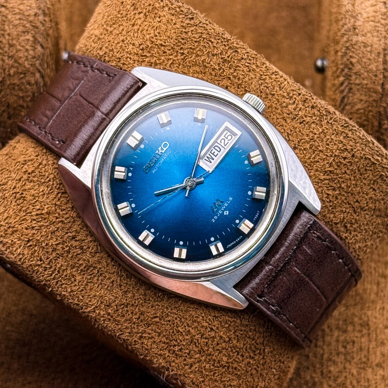 Seiko Seiko - Lord Matic "Blue Sunburst" 瑞光 (Zuikō) – Auspicious Light - No Reserve Price - 5606-7072 - Men - 1974 vintage watch - image 16